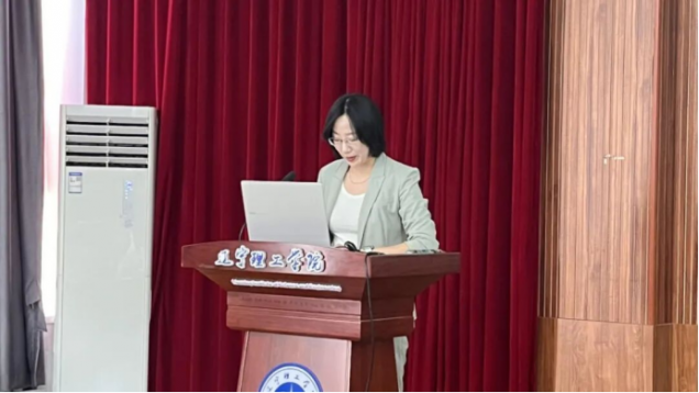 我校举办“AI赋能・提质增效”教师数智素养提升系列培训